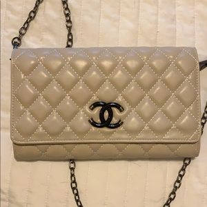CC Caviar style bag